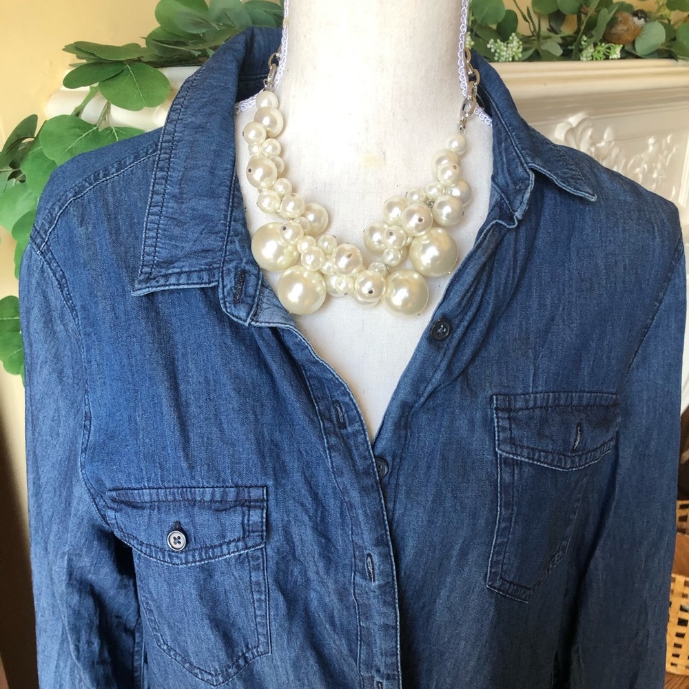💙💙Super cute denim shirt
